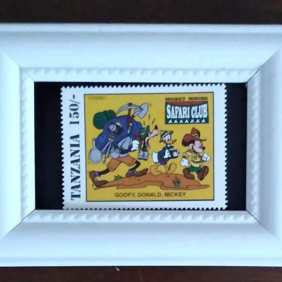 Tchotchke Stamp Art -  Mickey and Pals - On Safari - Picture 1 of 2